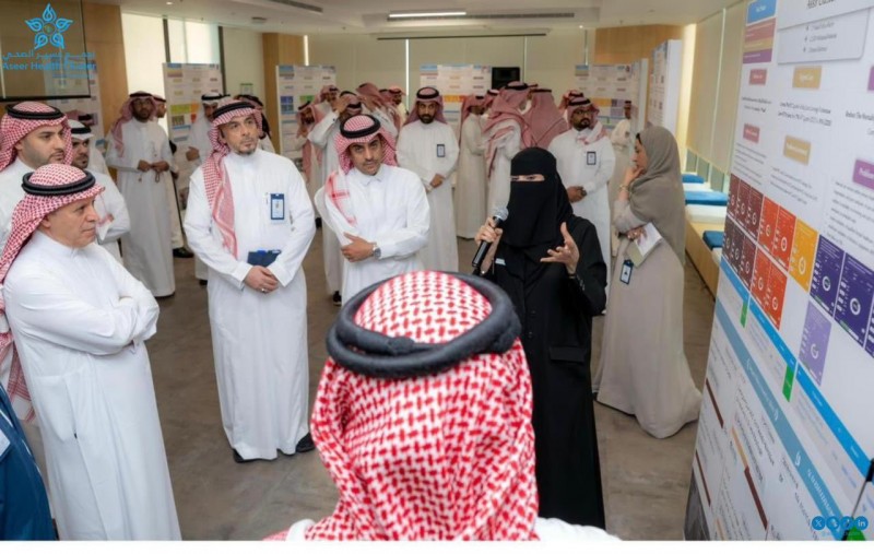 وزير الصحة يطّلع على منجزات تجمع عسير الصحي ويشيد بنتائج نموذج الرعاية