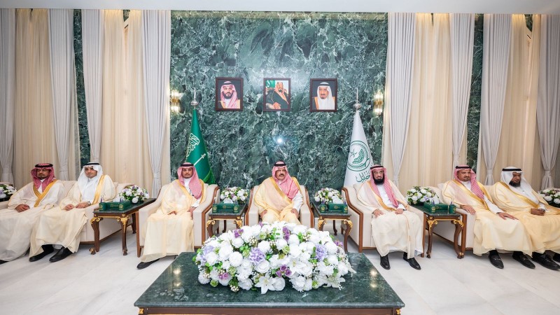 أمير حائل يرعى حفل تسليم وثائق الوحدات السكنية لمستفيدي تبرع سمو ولي العهد