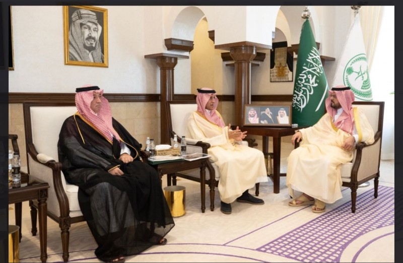نائب أمير مكة يطّلع على وجهات عمرانية توفر 80 ألف وحدة سكنية