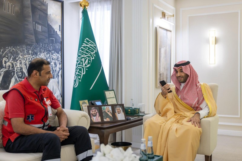 نائب أمير الجوف يدشن مركزي إسعاف اللقائط والشقيق لتعزيز سرعة الاستجابة