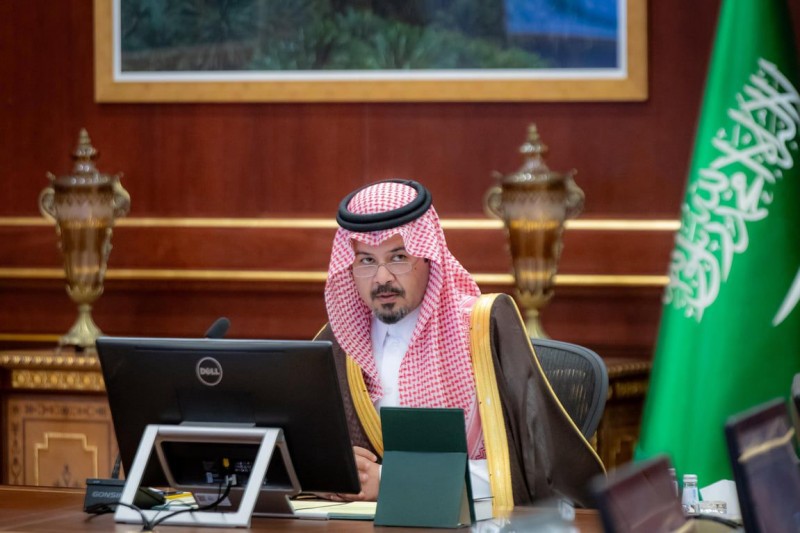 أمير المدينة يوجّه بتسريع الإسكان التنموي ودعم الأسر الأشد حاجة