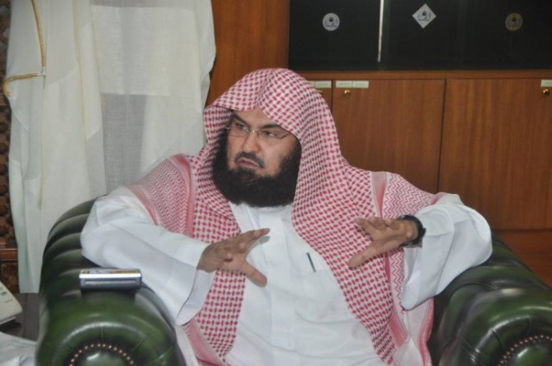 السديس: تصريح الحج ضرورة شرعية ونظامية لحفظ أمن وسلامة الحجاج السديس: تصريح الحج ضرورة شرعية ونظامية لحفظ أمن وسلامة الحجاج