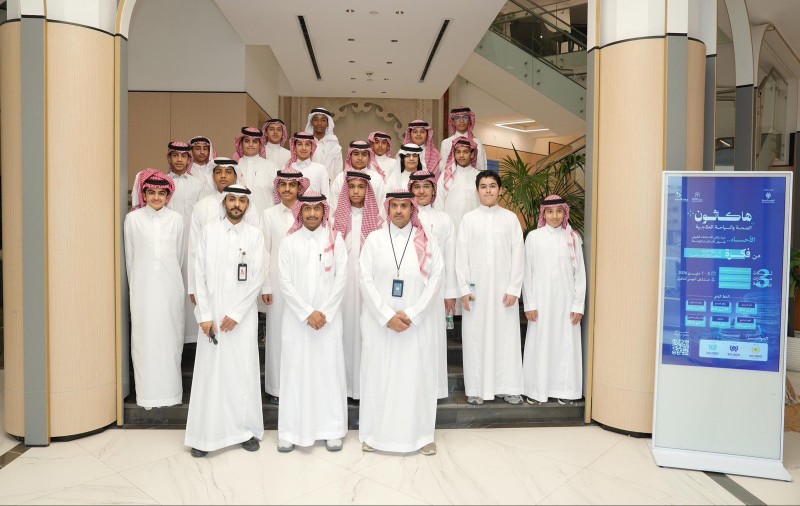 غرفة الأحساء تستقبل طلاب مدارس جواثا الأهلية لتعريفهم بدورها وخدمات “سنا”