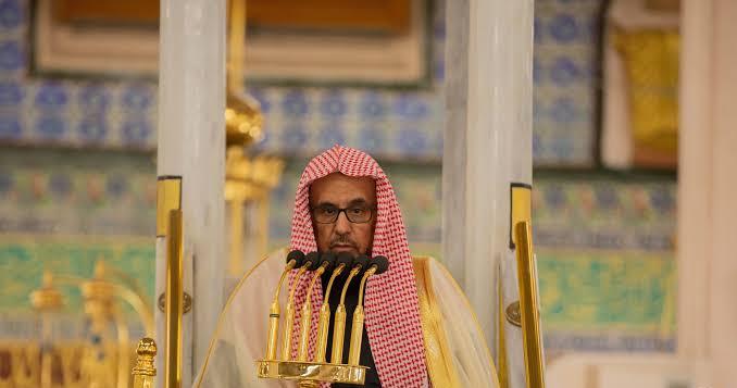 خطبةُ الجمعة تُبرز أثرَ الصلاة في راحة القلب واستقرار النفس