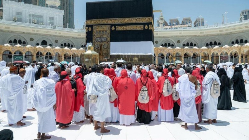 وصولُ طلائعِ الحجاج إلى مكة وسط خدماتٍ متكاملة
