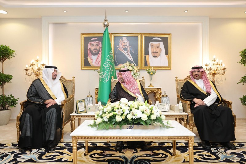 حوكمة إدارية متقدمة لتعزيز كفاءة الأداء بإمارة نجران