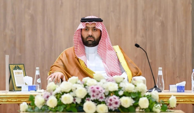 أمير جازان يطلق قافلة التنمية الرقمية