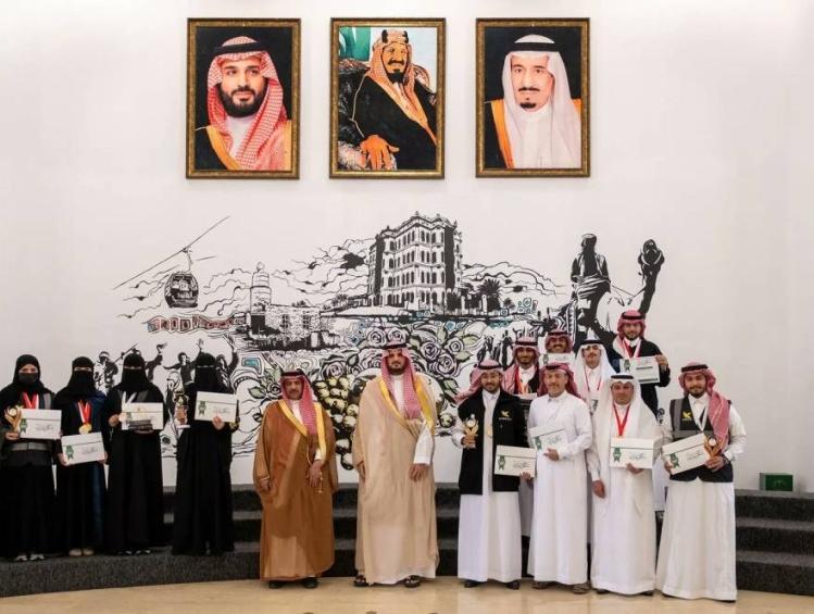 محافظ الطائف يكرّم فريق KARCELL بعد إنجاز عالمي في اليونان