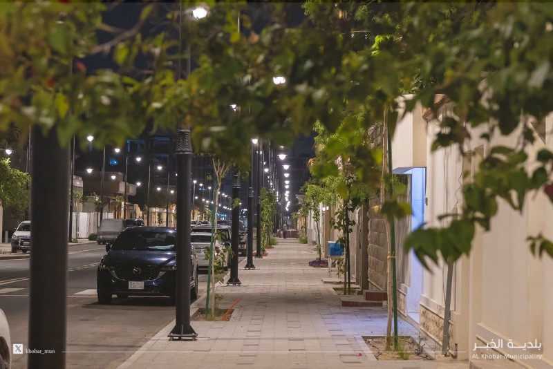 بلدية الخبر تنجز تطوير الشارع السابع بحي الكورنيش