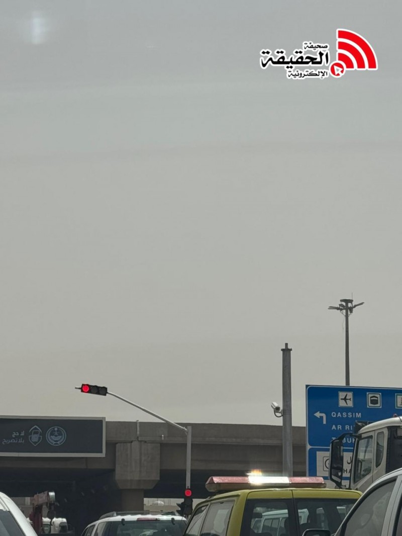 عدسة "الحقيقة" ترصد العاصفة الترابية في حائل وتنبيهات من "انعدام الرؤية"