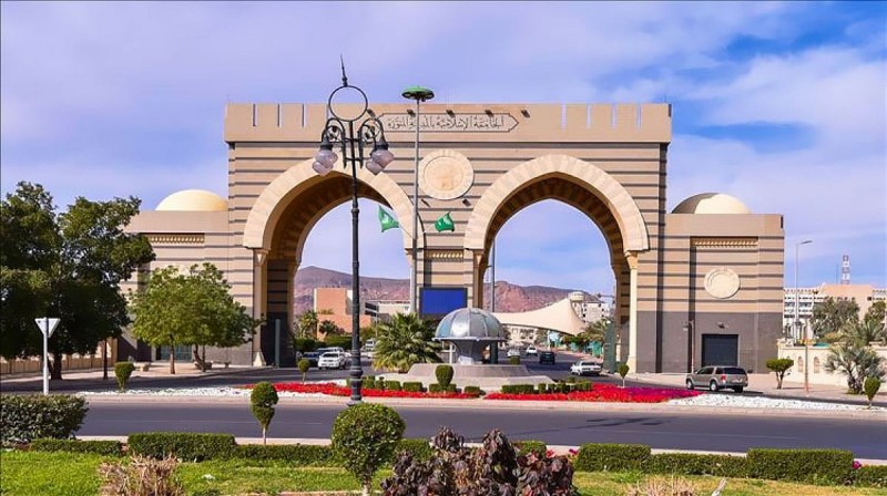 الجامعة الإسلامية تستعرض ابتكارات طلاب الحاسب