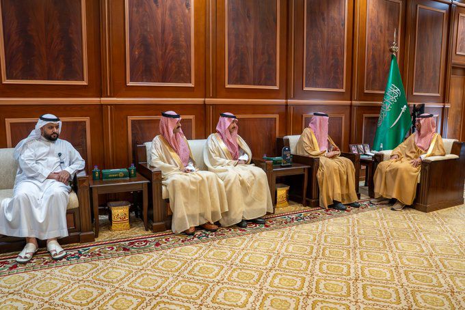 نائب أمير حائل يشيد بتميّز فرع الموارد البشرية بحائل