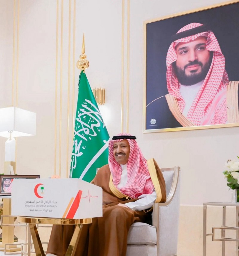 أمير الباحة يدشّن مشروع أجهزة الصدمات لتعزيز الاستجابة للحالات الطارئة