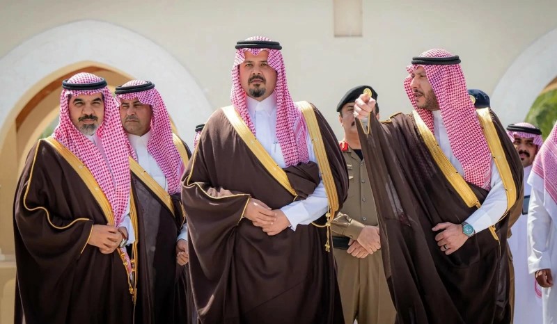 أمير المدينة المنورة يتابع تطوير ميقات ذي الحليفة ورفع طاقته الاستيعابية
