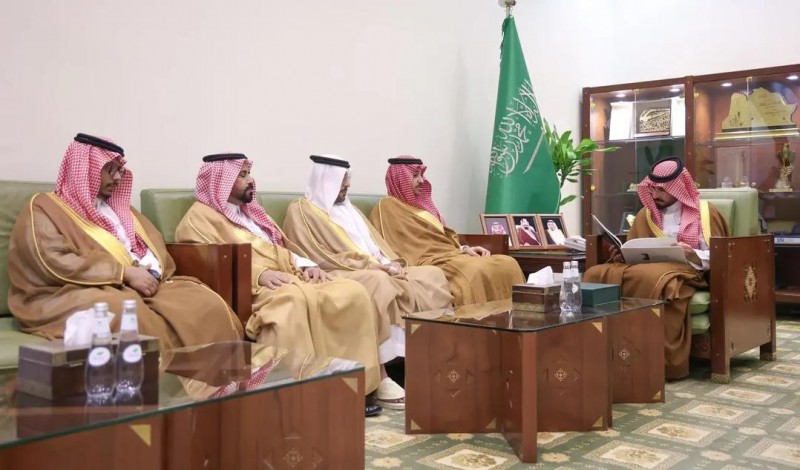 محافظ الخرج يستعرض خطط الغرفة الاستثمارية المستقبلية محافظ الخرج يستعرض خطط الغرفة الاستثمارية المستقبلية