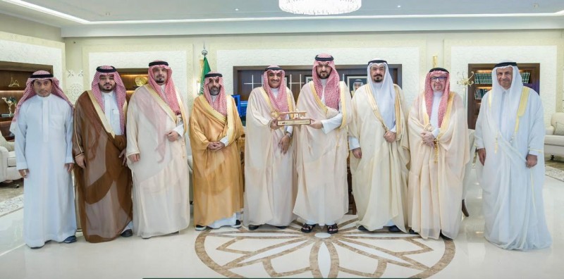 نائب أمير الشرقية يشيد بجهود أمانة الأحساء في تعزيز المسؤولية المجتمعيّة