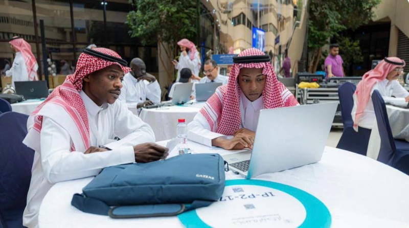 ابتكار سعودي يحوّل مخلفات النخيل إلى منسوجات صناعية مستدامة