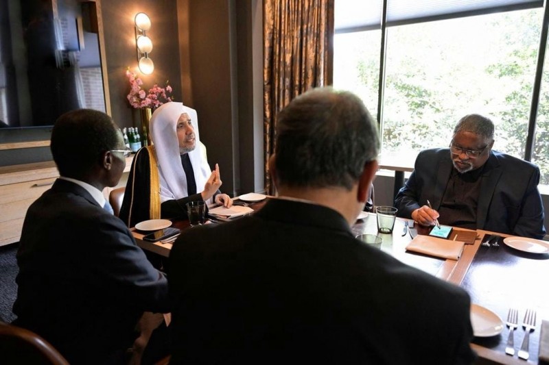 العيسى يشيد بدور المسلمين في دعم التماسك المجتمعي بالأمريكيتين