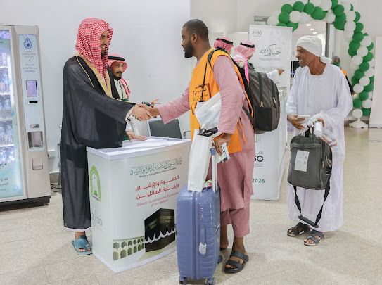 الشؤون الإسلامية توعّي الحجاج بميناء جدة الإسلامي