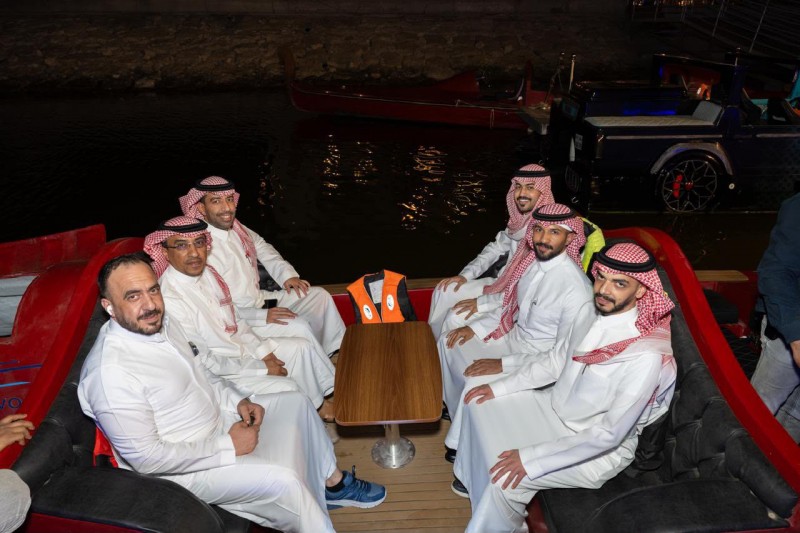 وزارة البلديات والإسكان تطلع على تجربة المدينة العالمية بالدمام