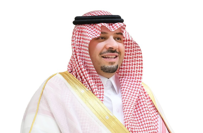 أمير الحدود الشمالية يوجه بمضاعفة الجهود الميدانية طيلة أيام العيد
