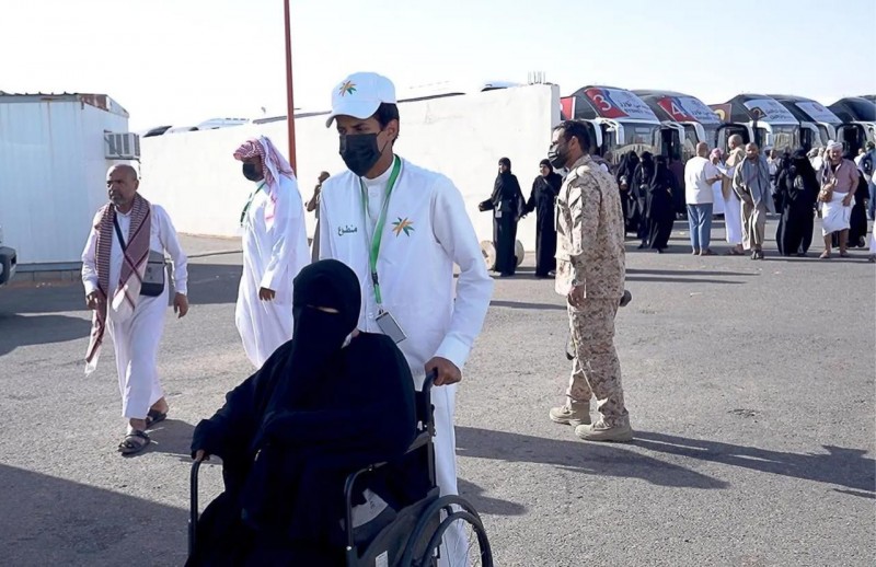 منفذ الوديعة يودّع الحجاج اليمنيين بعد إتمام مناسك الحج منفذ الوديعة يودّع الحجاج اليمنيين بعد إتمام مناسك الحج