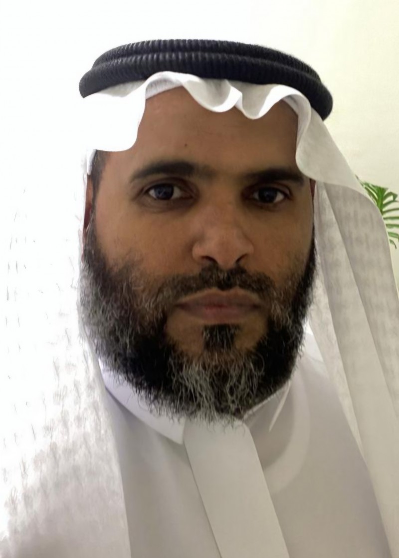 جابر العوضي.. حين يلتقي التميز المهني بشرف حفظ القرآن