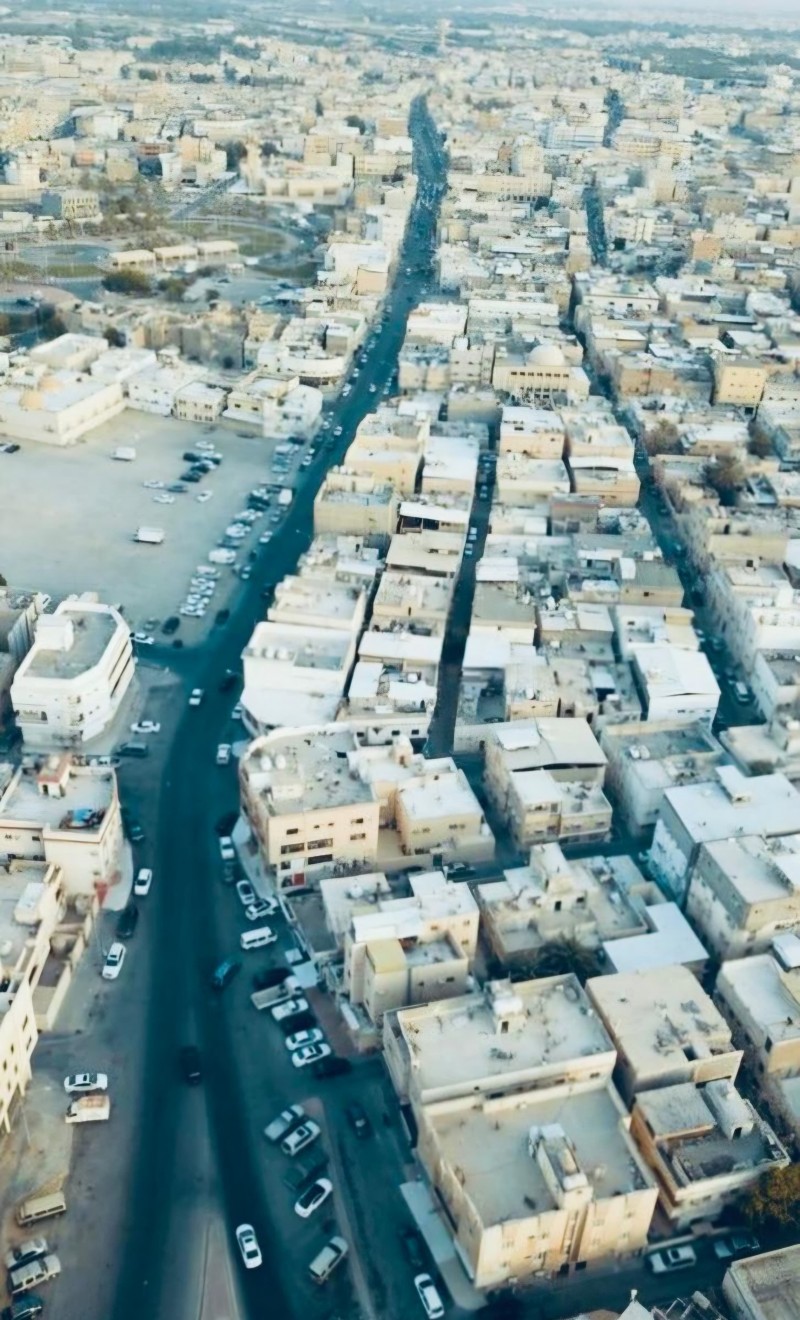 بلدية القطيف تعلن إغلاق جزء من شارع الملك عبدالعزيز