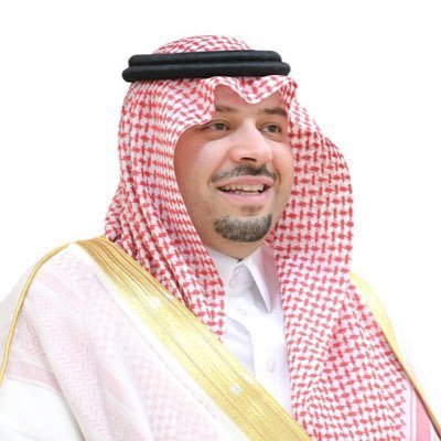 أمير الحدود الشمالية يكرّم المشاركين في خدمة الحجاج بمنفذ جديدة عرعر