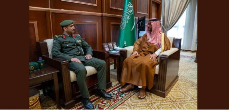 نائب أمير حائل يطّلع على التقرير السنوي لجوازات المنطقة ومبادراتها النوعية