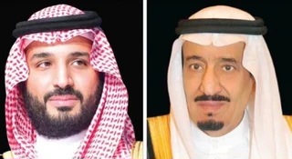 " القيادة " تهنئ سلطان عُمان بذكرى اليوم الوطني وخادم الحرمين يشيد بتميز العلاقات الأخوية بين البلدين