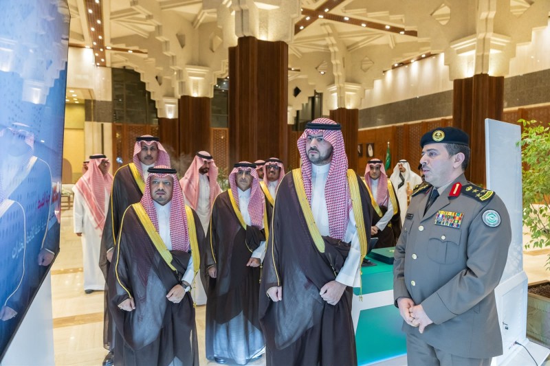 نائب أمير المنطقة الشرقية يستقبل  منسوبي جمعية تعافي