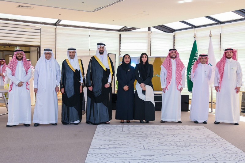 تكريم جامعة الإمام عبدالرحمن بن فيصل لشركاء دعم تطوير الموارد البشرية