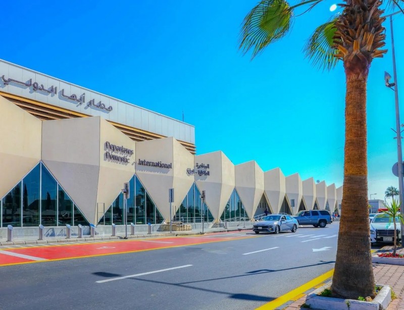 مطار أبها يتصدر مطارات العالم في دقة مواعيد الرحلات خلال يونيو