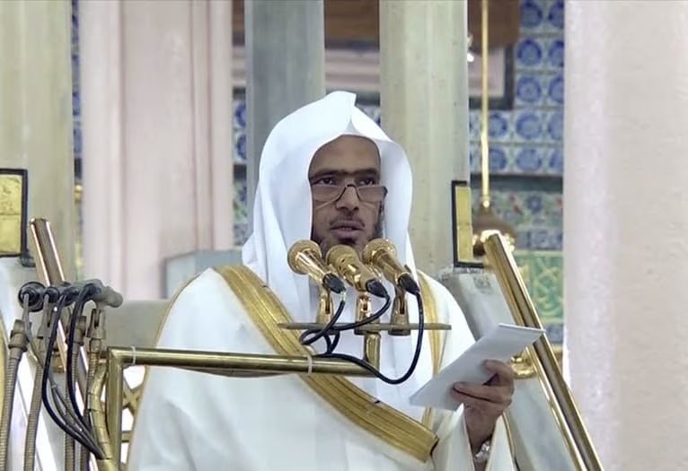 إمام المسجد النبوي التوازن في الترويح من سماحة الإسلام ويحفظ نشاط الإنسان