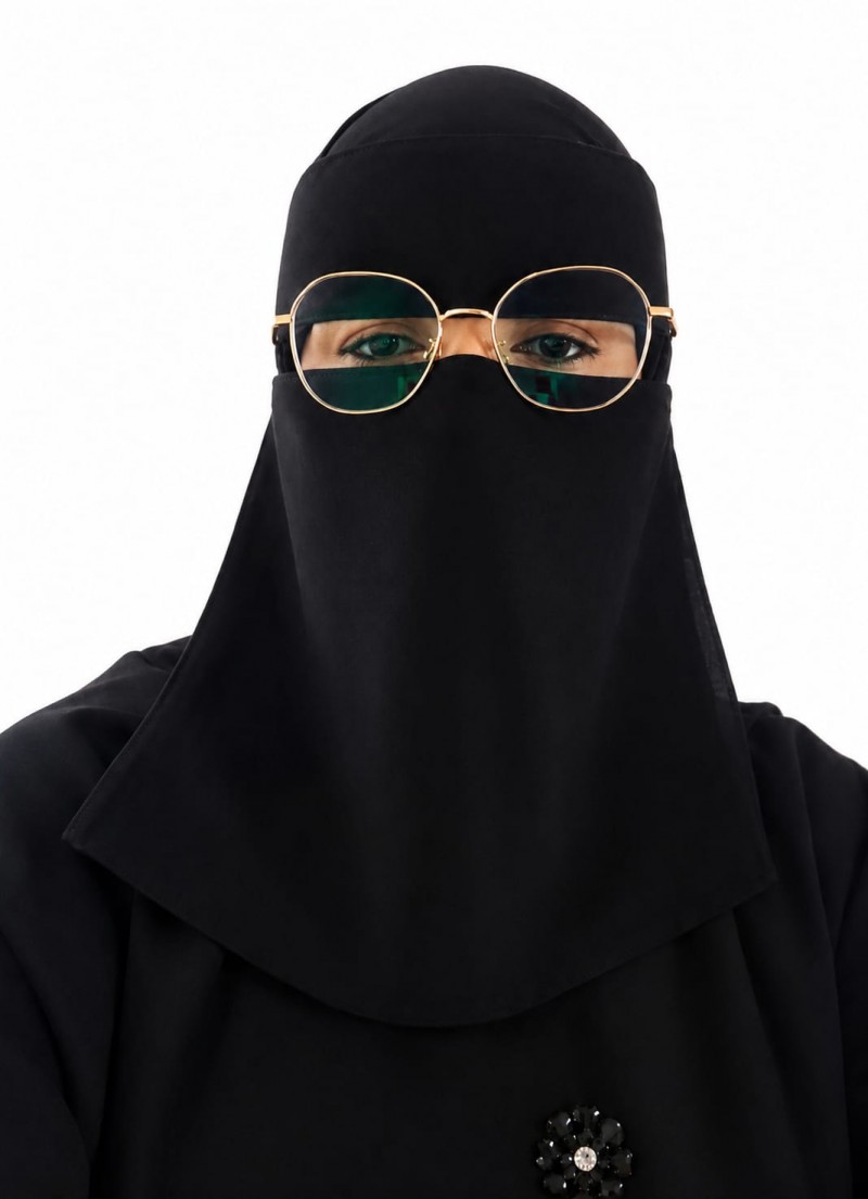 «الأخت… حين يكون الحب على هيئة إنسان».
