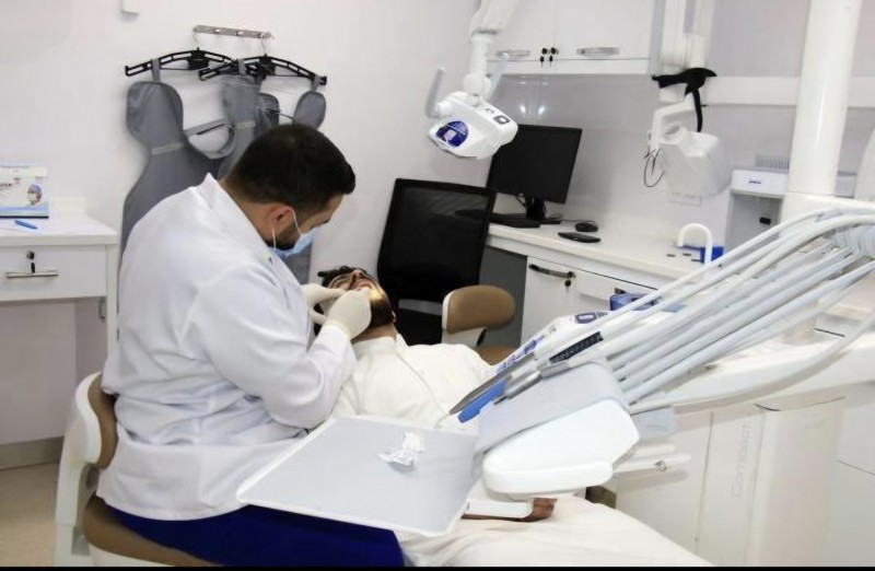 وزارة الصحة توسّع الامتيازات السريرية لطبيب الأسنان العام من 18 إلى 41 امتيازًا وزارة الصحة توسّع الامتيازات السريرية لطبيب الأسنان العام من 18 إلى 41 امتيازًا