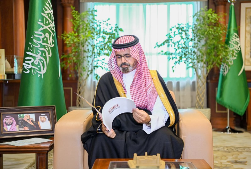 نائب أمير جازان يطّلع على التقرير السنوي لأعمال فرع هيئة التراث بالمنطقة