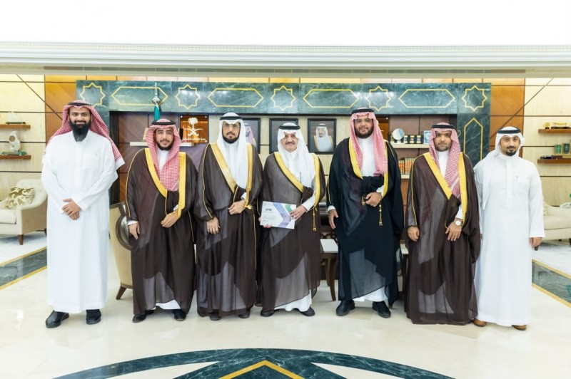 أمير الشرقية يؤكد أهمية مواصلة العناية ببيوت الله