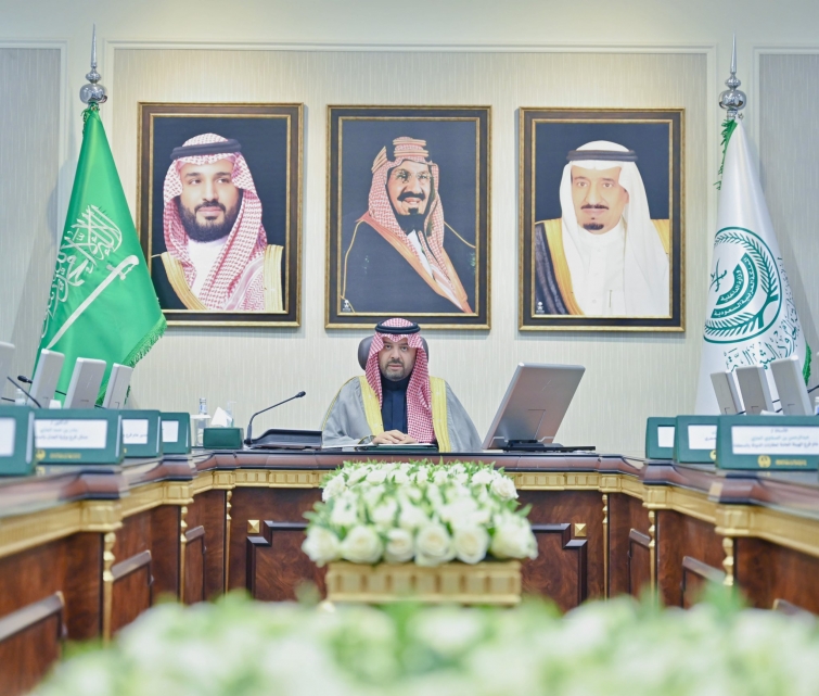 الأمير فيصل بن خالد بن سلطان يرأس اجتماع اللجنة الرئيسية لمراقبة عقارات الدولة وإزالة التعديات بالحدود الشمالية