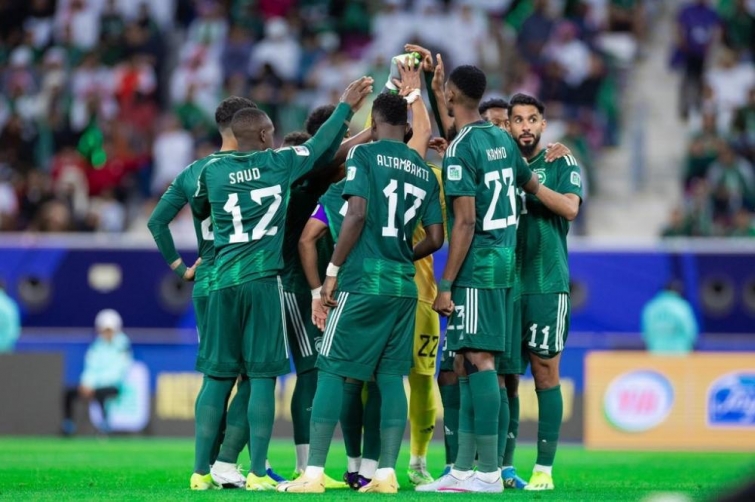 لجنة الاحتراف تُصدر عددًا من القرارات بحق( 6 )من لاعبي المنتخب السعودي الأول لكرة القدم