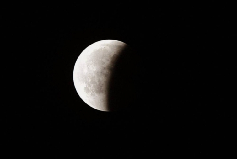 خسوف شبه ظل للقمر غير مُشاهد بالسعودية