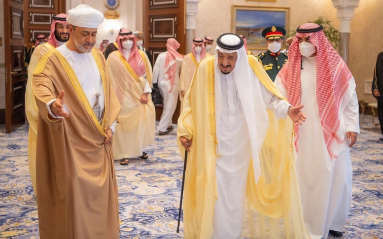 السعودية و عمان تتفقان على تأشيرة سياحية موحدة ورحلات موسمية مشتركة