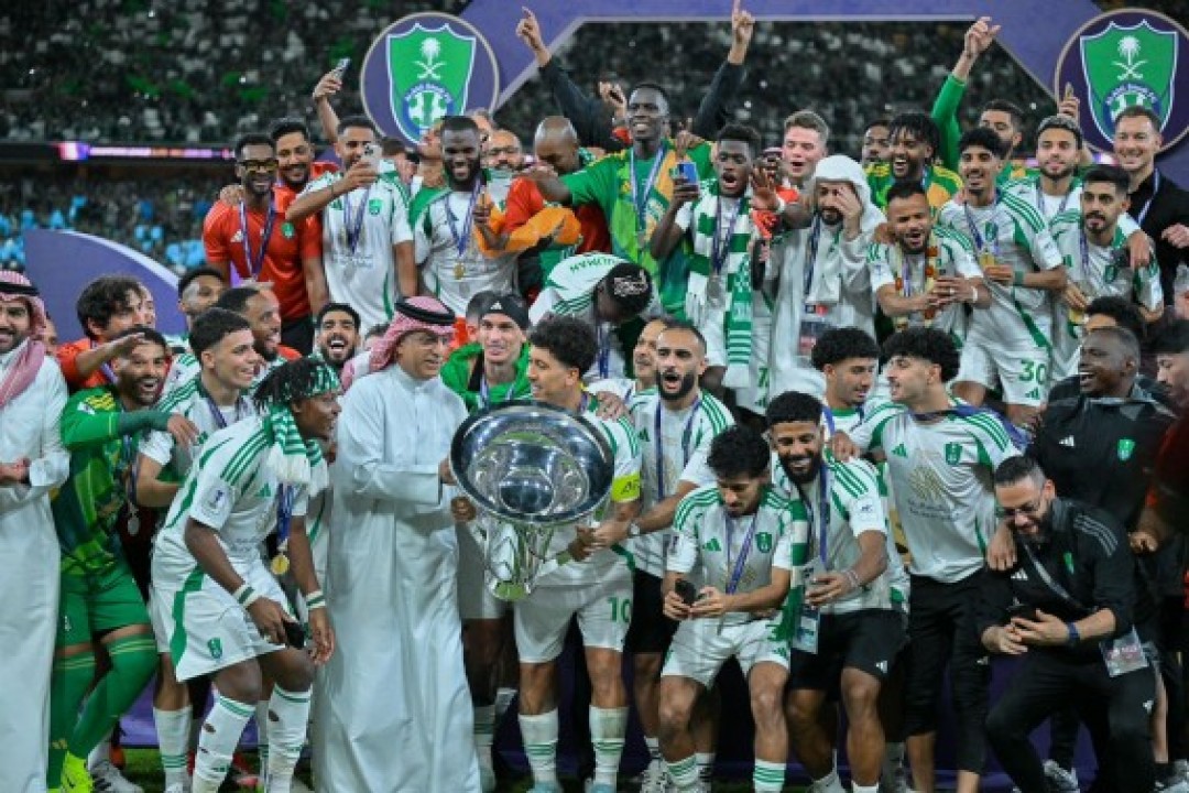 الأهلي يروي الحلم الآسيوي.. ويفرض سطوته بثنائية ذهبية