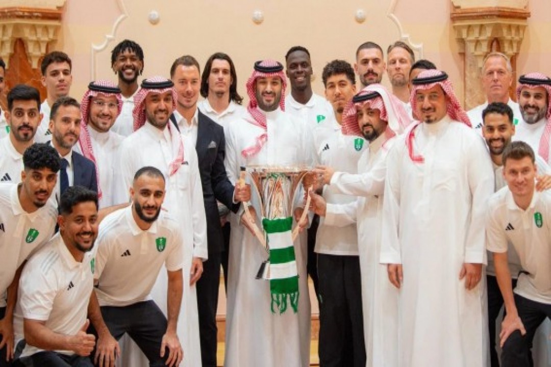 ولي العهد يستقبل بعثة النادي الأهلي بمناسبة تتويجهم ببطولة دوري أبطال آسيا للنخبة 2025