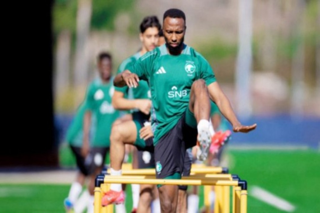 الإصابة تُبعد كادش عن الأخضر.. والاتحاد يترقب التقرير الطبي النهائي