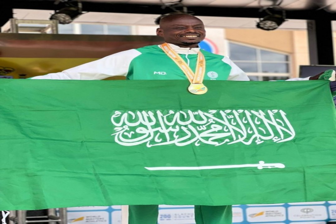 العداء السعودي سالم الأحمدي يدخل موسوعة غينيس بأربعة أرقام قياسية عالمية