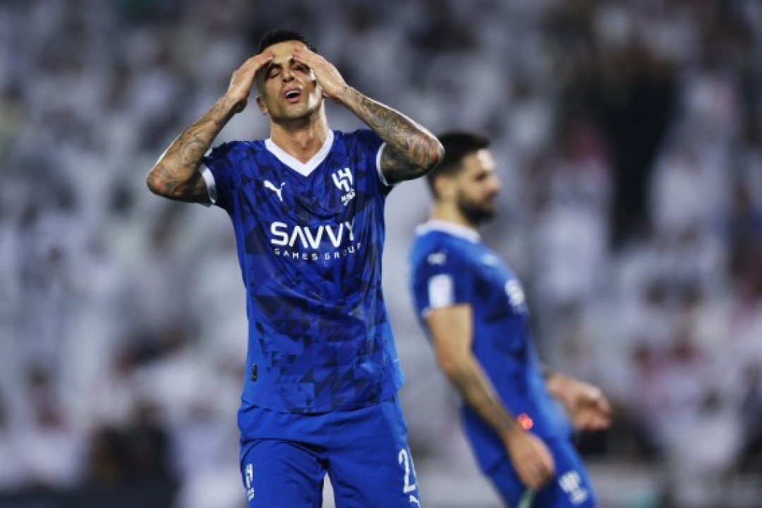تألق كانسيلو مع الهلال يغري برشلونة لاستعادة الدولي البرتغالي