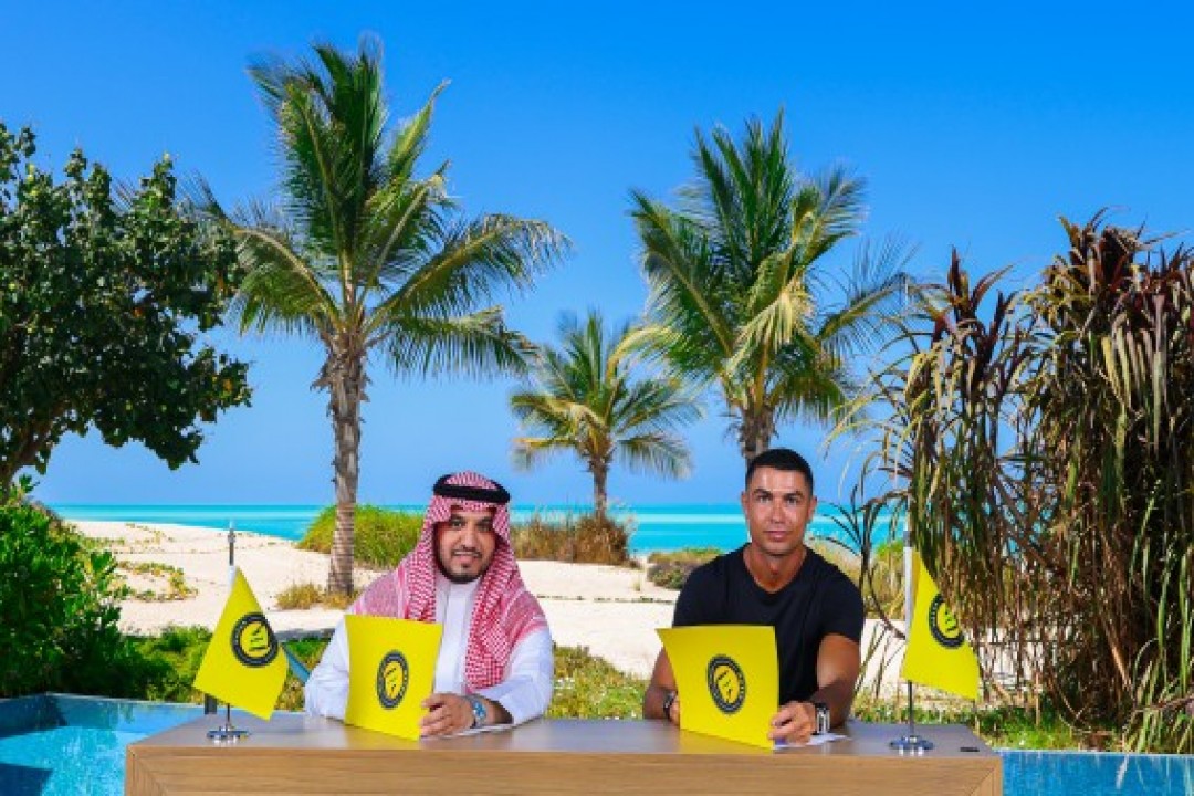 رونالدو بعد التجديد مع النصر: أؤمن بالمشروع. وشكرًا لولي العهد