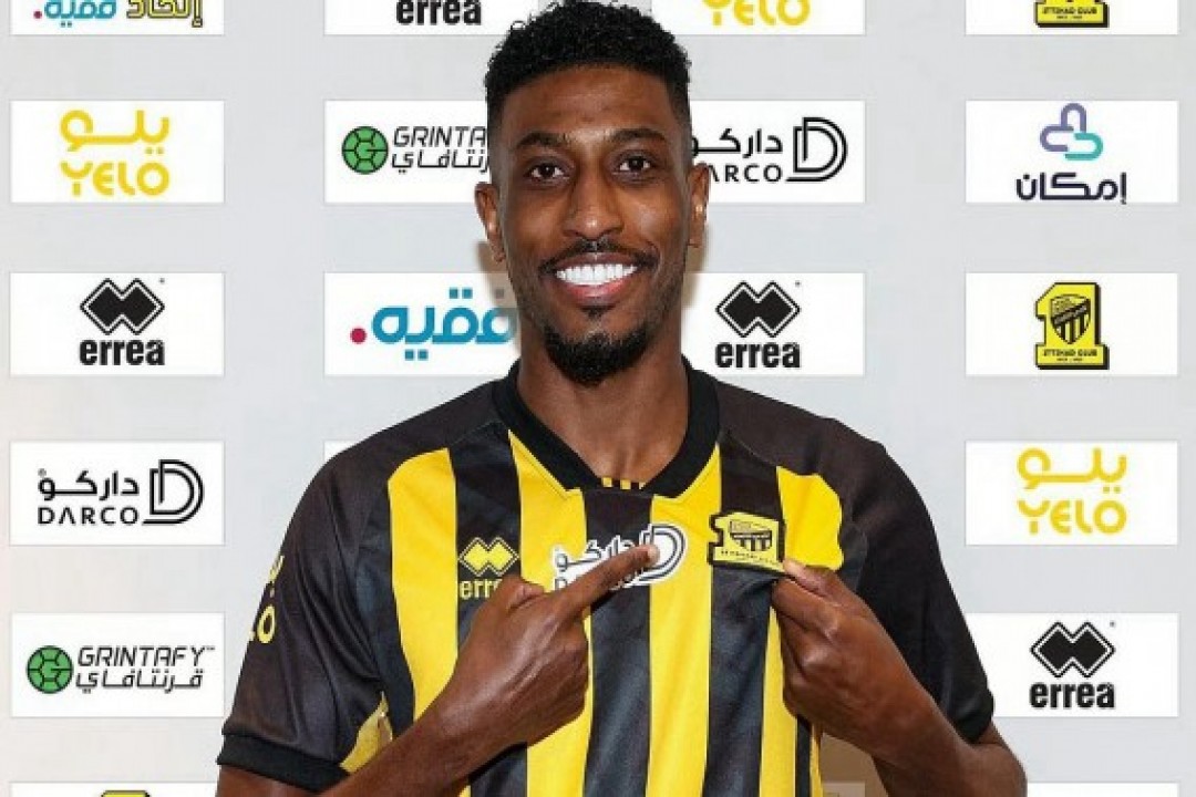 الاتحاد يجدد عقد أحمد شراحيلي حتى 2028 ويؤكد تمسكه بالركائز الدفاعية